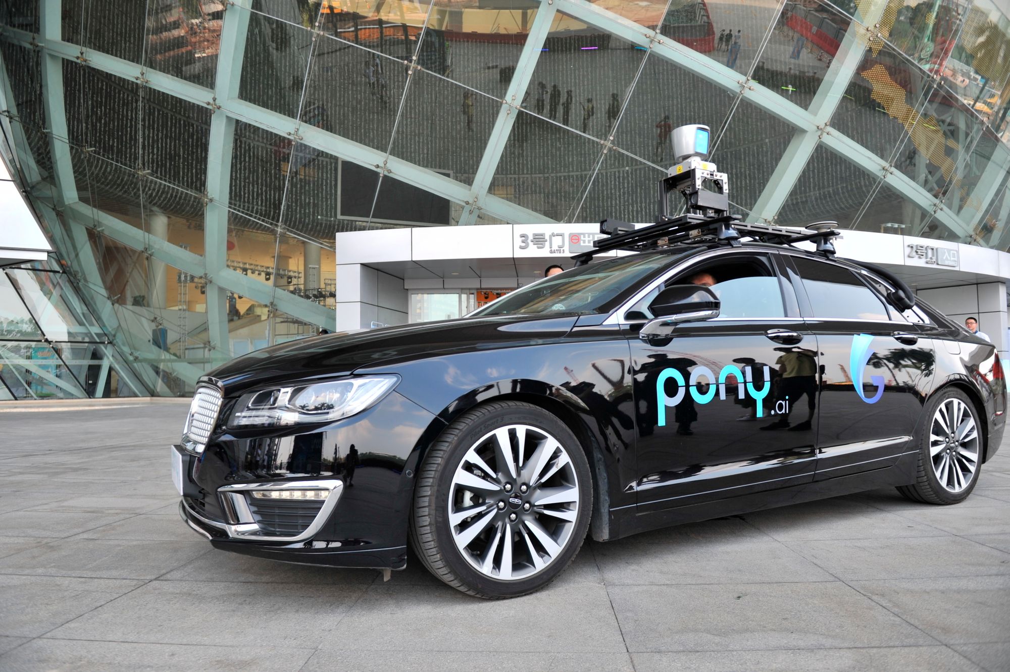 Pony.ai и Tencent запускают роботакси в WeChat с миллиардной аудиторией